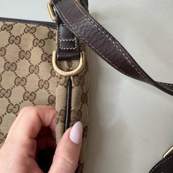 Authentic Vintage Gucci GG Monogram Canvas Crossbody Bag – Excellent Condition - Picture 11 of 16